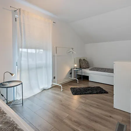 Schmuckstück * Hilzingen